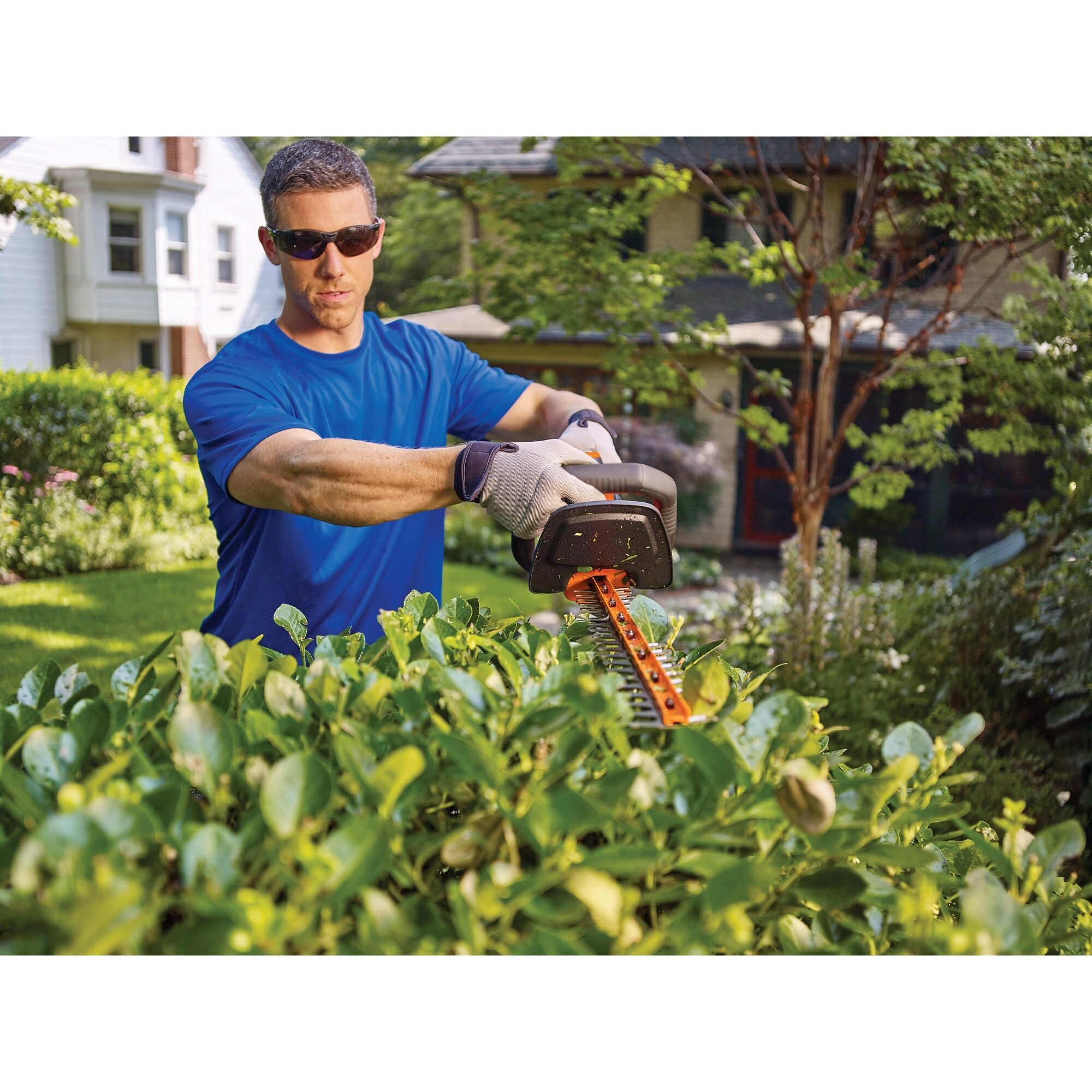 40V MAX* POWERCUT Cordless 24 Inch Hedge Trimmer, Battery and Charger Included