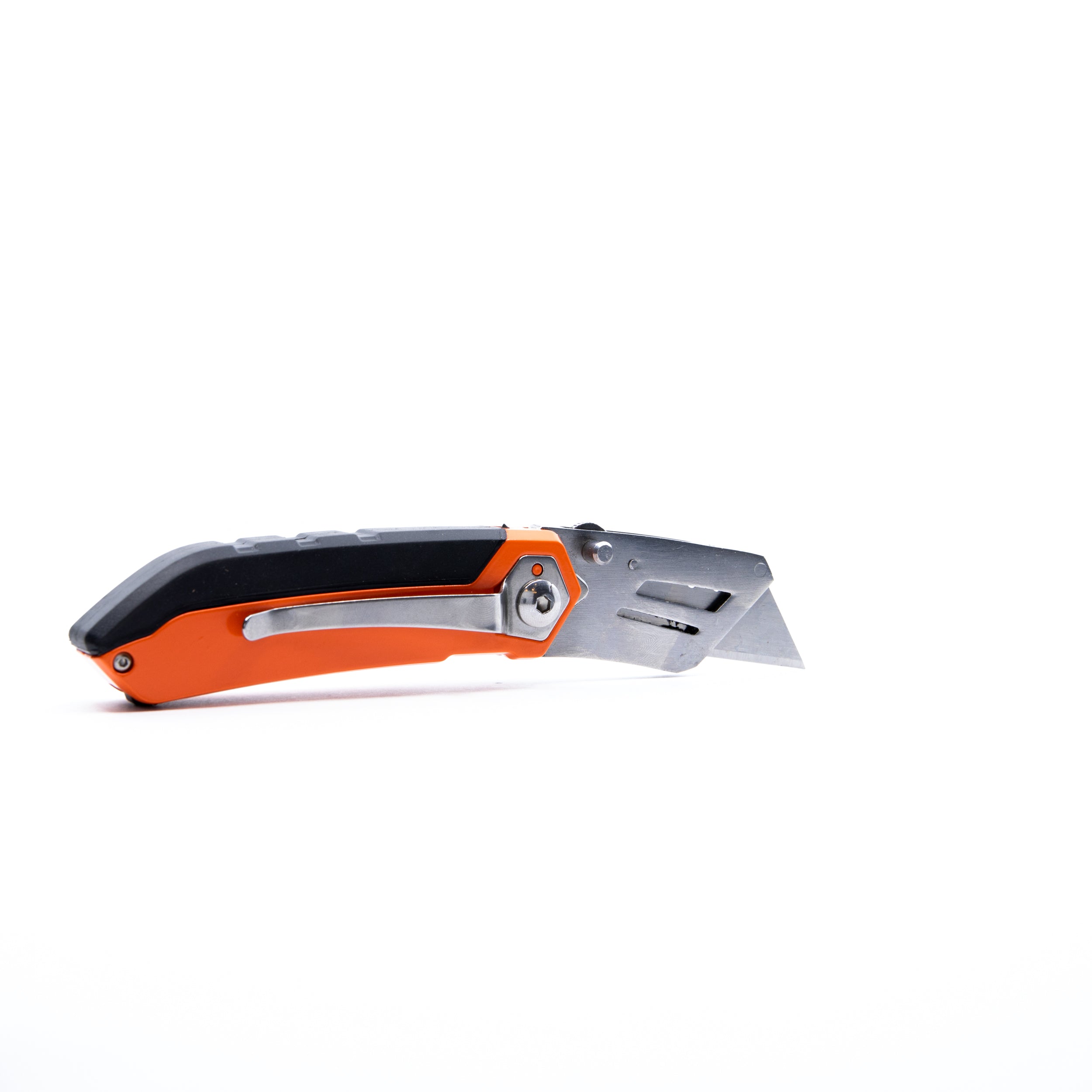 Utility Knife With Blade Storage