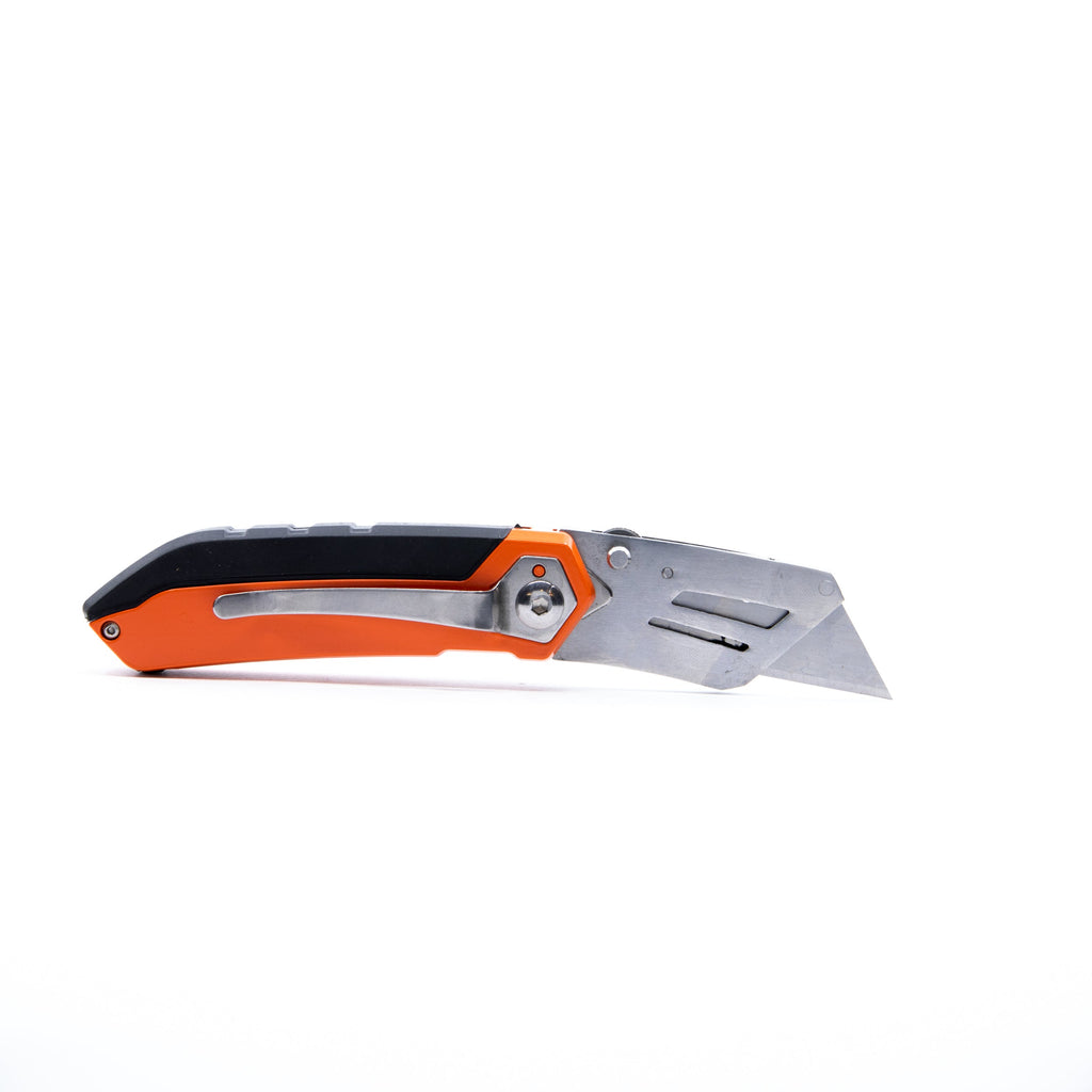 Utility Knife With Blade Storage