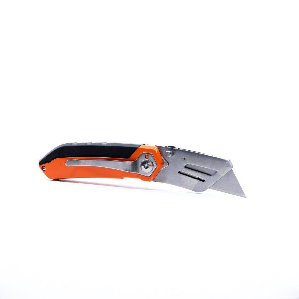 Utility Knife With Blade Storage