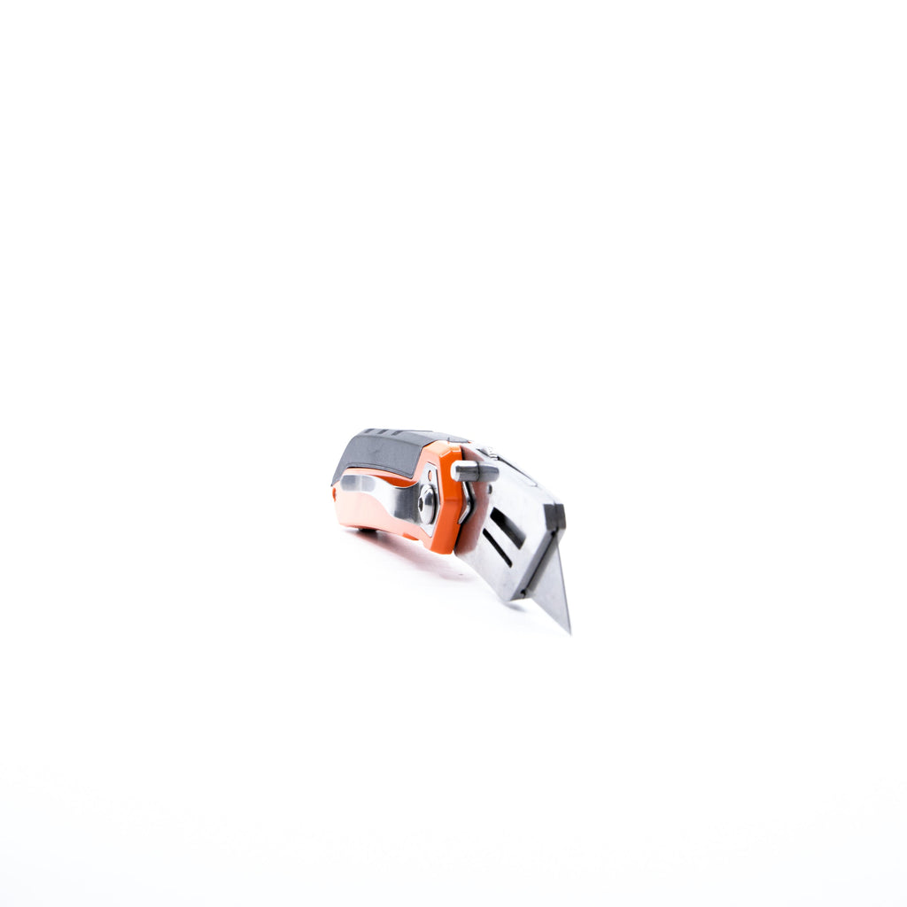 Utility Knife With Blade Storage