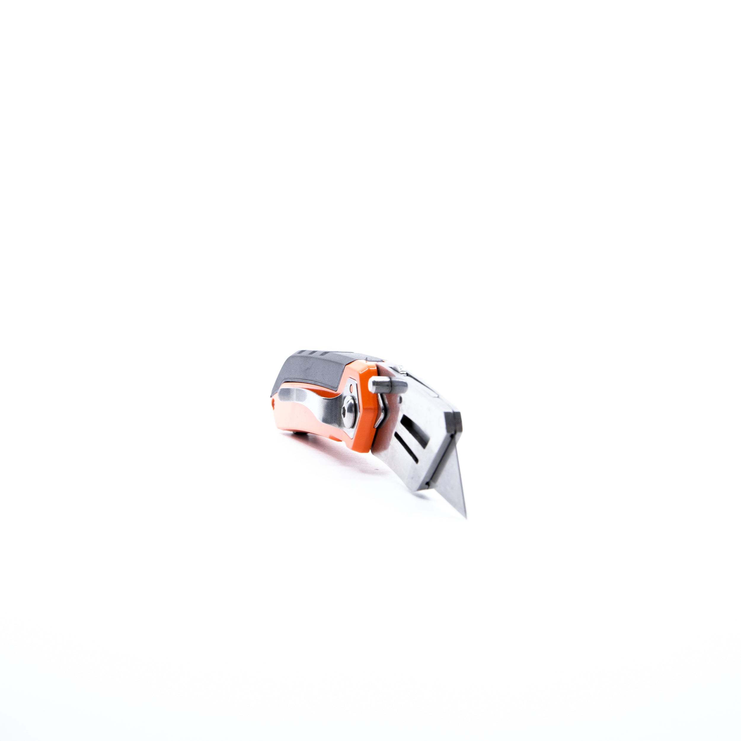 Utility Knife With Blade Storage