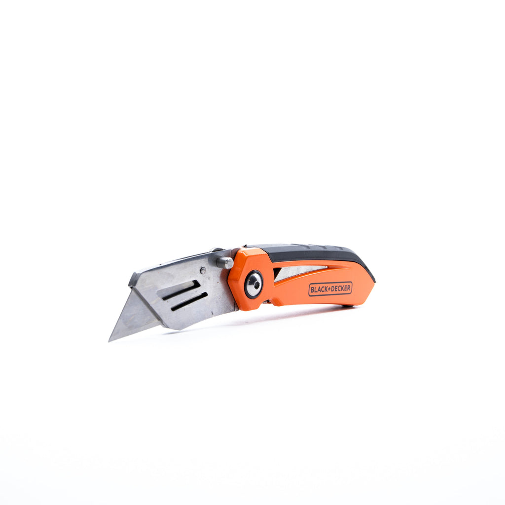 Utility Knife With Blade Storage
