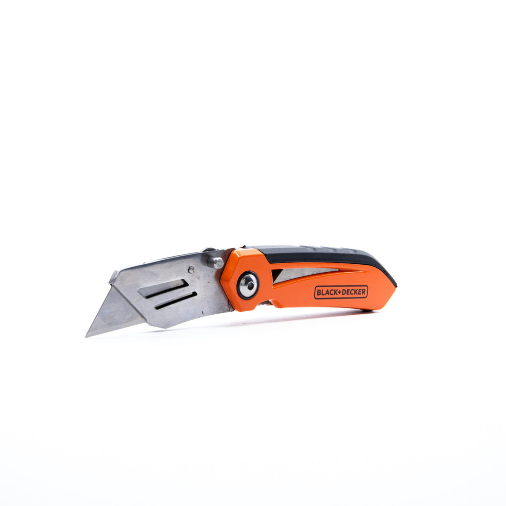 Utility Knife With Blade Storage