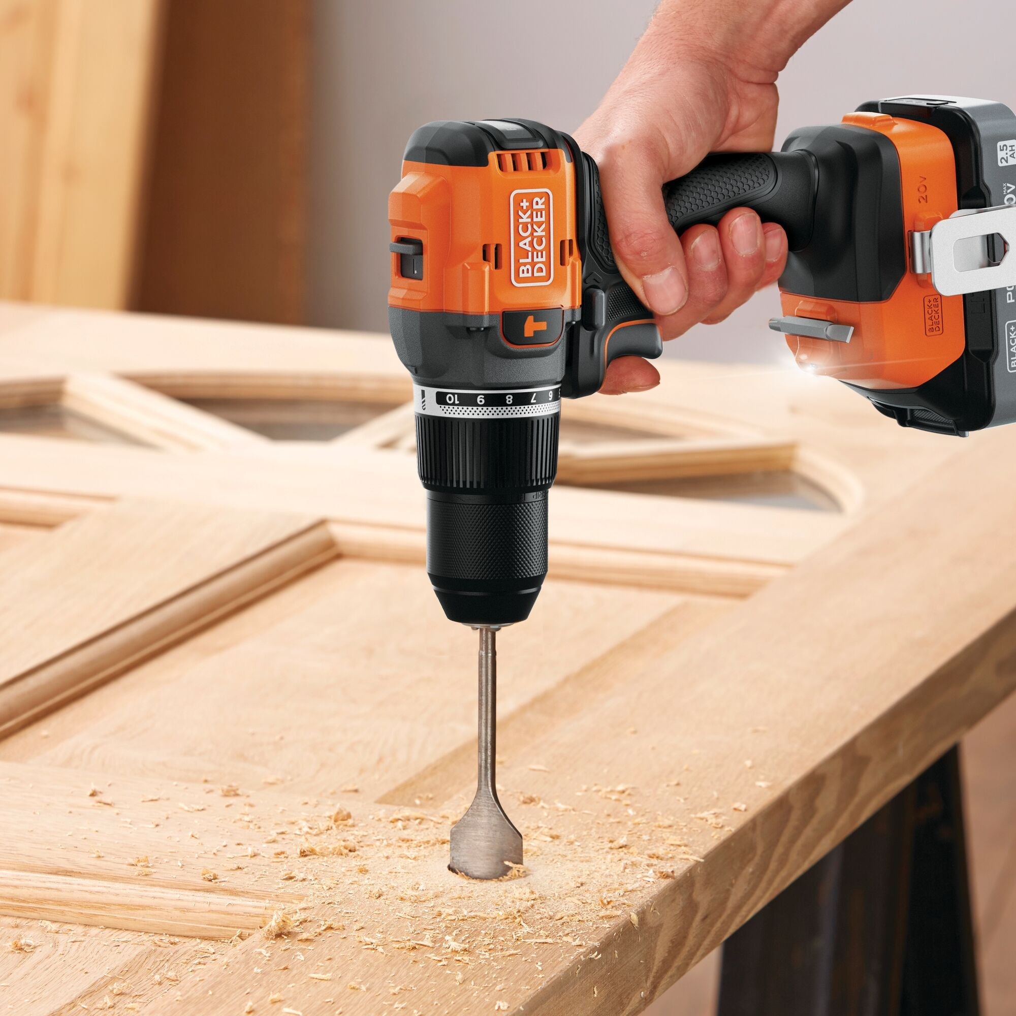 20V MAX* POWERCONNECT™ Cordless Brushless ½-in. Hammer Drill Kit
