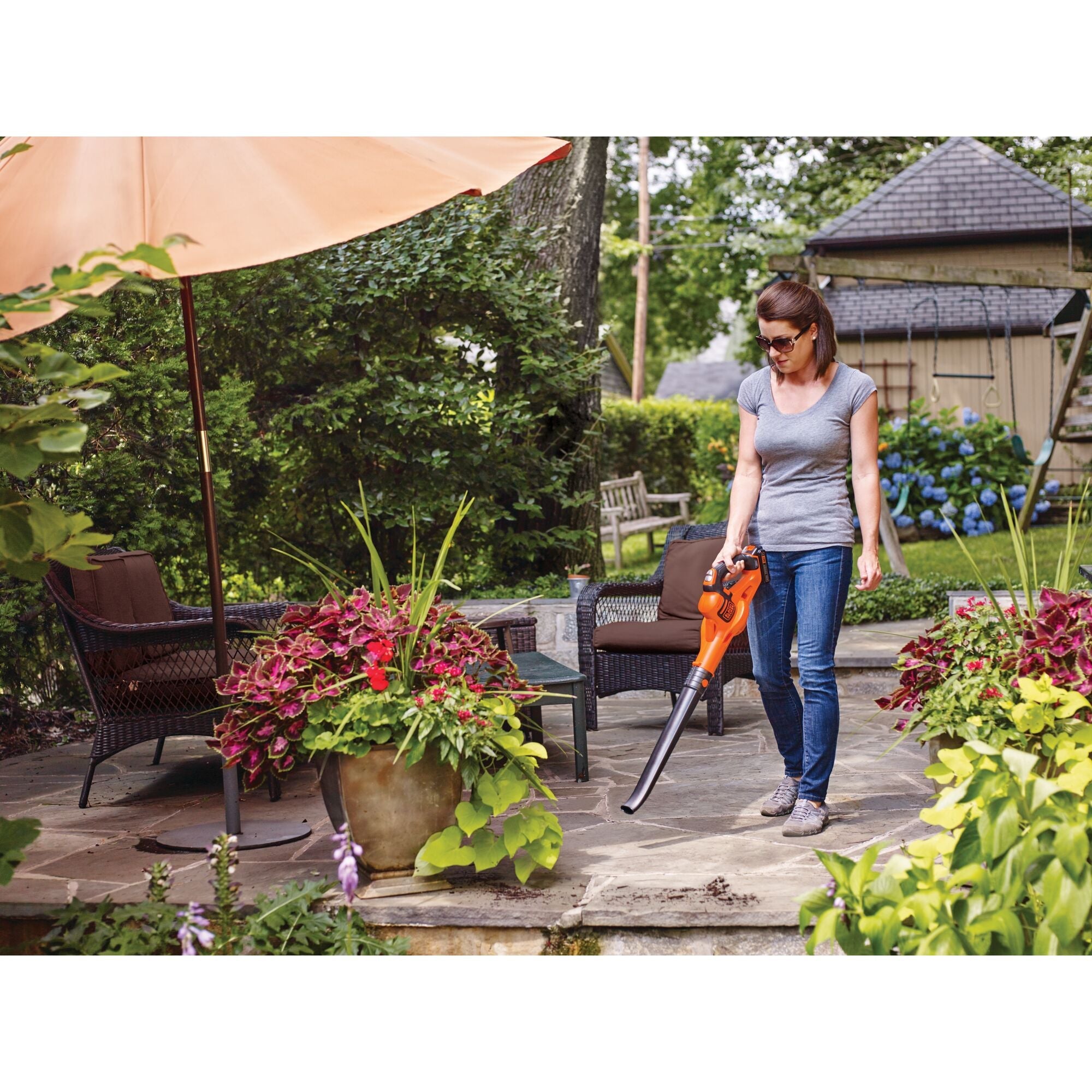 20V MAX* POWERBOOST™ Cordless Leaf Blower, Battery & Charger Included
